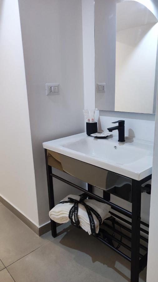 Amalo Guest House Бари Экстерьер фото