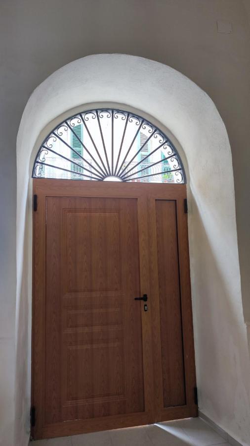 Amalo Guest House Бари Экстерьер фото